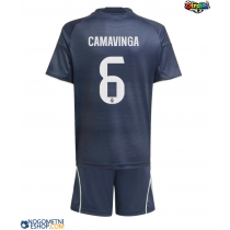Otroški Nogometni dresi Real Madrid Eduardo Camavinga #6 Gostujoči 2025-26 Kratek Rokav (+ Kratke hlače)